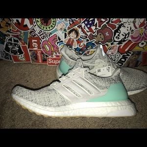 UltraBoost 7(W) and Vapor Max 6y/7.5(W)